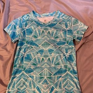 Champion T-Shirt with geometric blue pattern